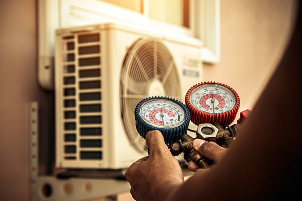 Professional Heat Pump Repair technician working in Valley Falls, SC